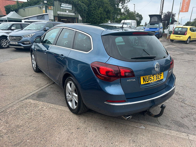 Vauxhall Astra 2.0 CDTi SRi Sports Tourer 5dr Diesel Manual Euro 5 (s/s) (165 ps) 5dr Manual 2025