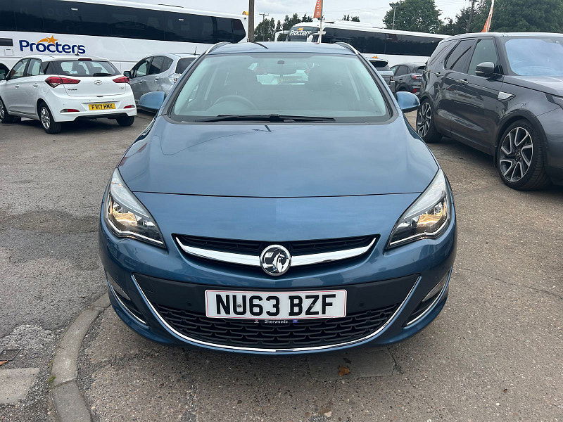 Vauxhall Astra 2.0 CDTi SRi Sports Tourer 5dr Diesel Manual Euro 5 (s/s) (165 ps) 5dr Manual 2025