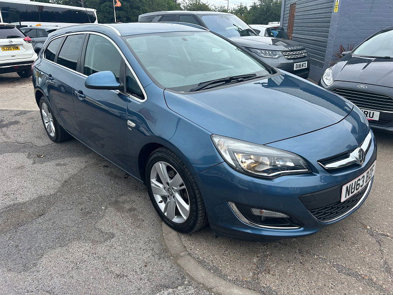 Vauxhall Astra 2.0 CDTi SRi Sports Tourer 5dr Diesel Manual Euro 5 (s/s) (165 ps) 5dr Manual 2025