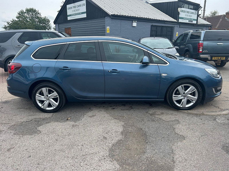 Vauxhall Astra 2.0 CDTi SRi Sports Tourer 5dr Diesel Manual Euro 5 (s/s) (165 ps) 5dr Manual 2025