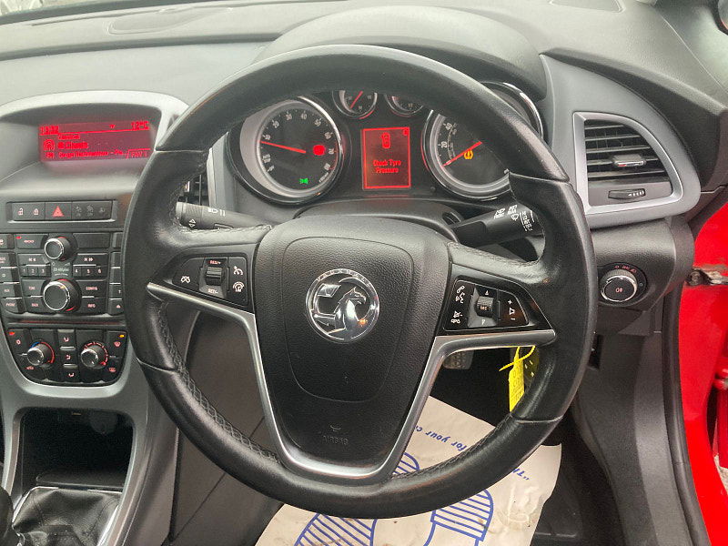 Vauxhall Astra GTC 1.4i Turbo Sport Coupe 3dr Petrol Manual Euro 6 (s/s) (120 ps) 3dr Manual 2025