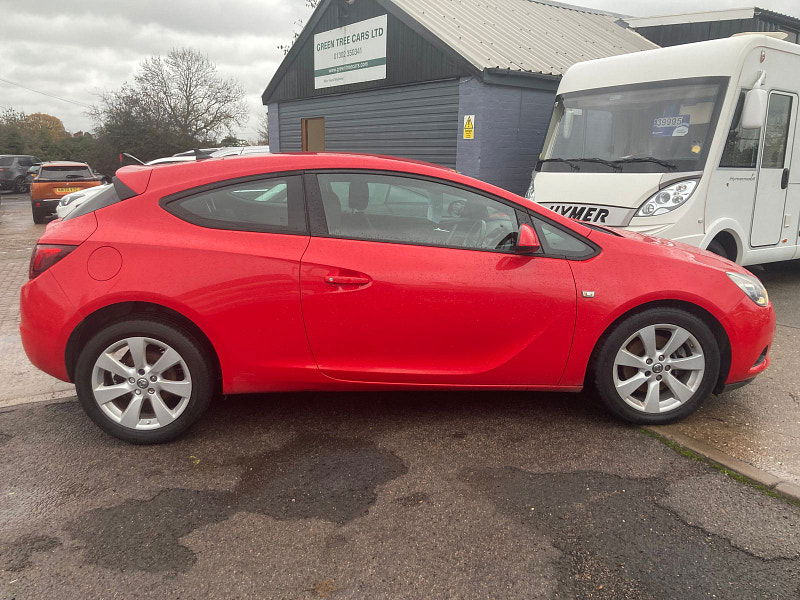 Vauxhall Astra GTC 1.4i Turbo Sport Coupe 3dr Petrol Manual Euro 6 (s/s) (120 ps) 3dr Manual 2025