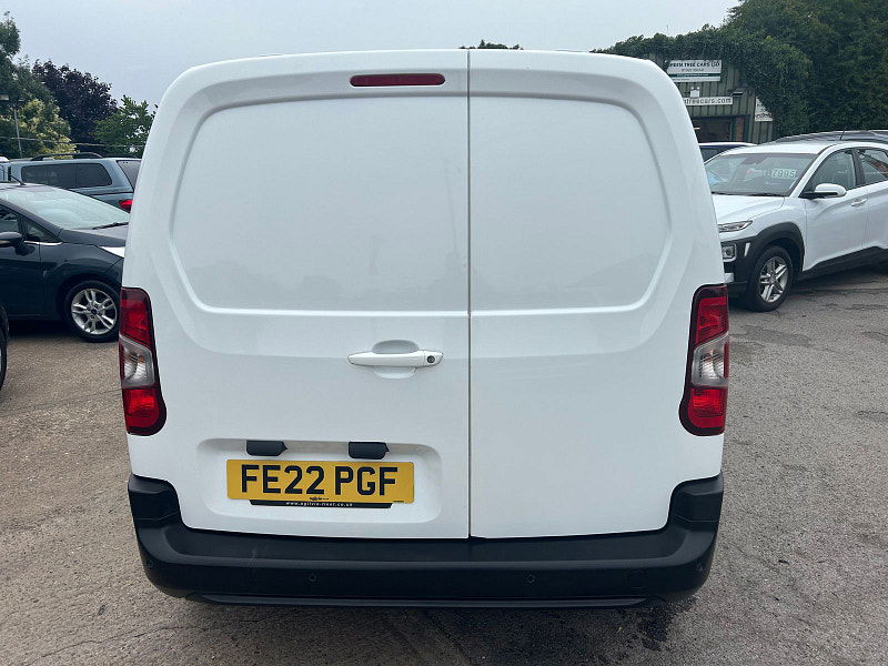 Vauxhall Combo 1.5 Turbo D 2300 Dynamic Panel Van 5dr Diesel Auto L1 H1 Euro 6 (s/s) (130 ps) 5dr Automatic 2025