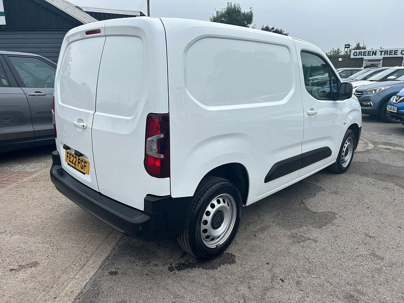 Vauxhall Combo 1.5 Turbo D 2300 Dynamic Panel Van 5dr Diesel Auto L1 H1 Euro 6 (s/s) (130 ps) 5dr Automatic 2025