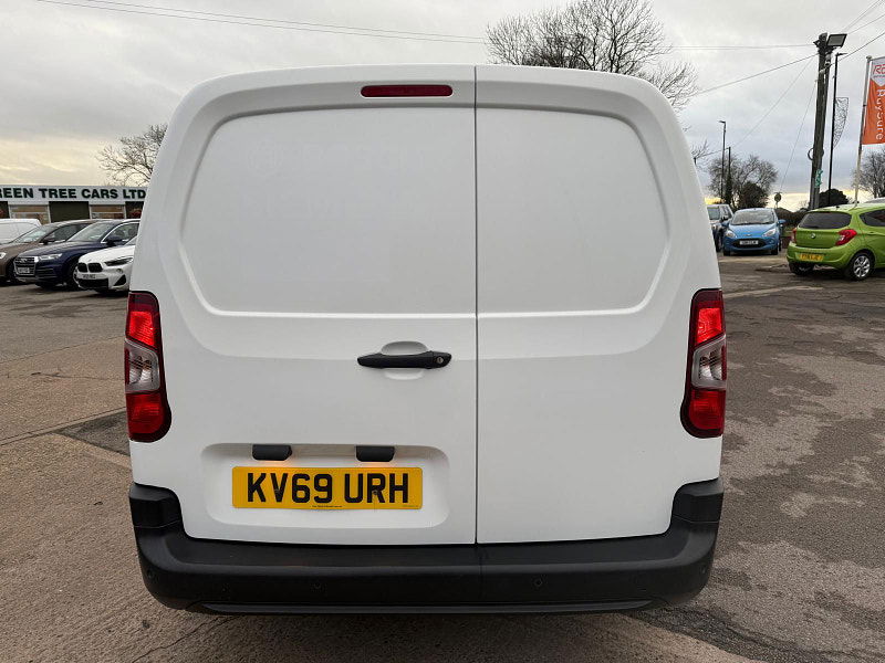 Vauxhall Combo 1.6 Turbo D 2300 Edition Panel Van 6dr Diesel Manual L2 Euro 6 (s/s) (100 ps) 6dr Manual 2024