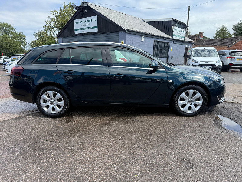 Vauxhall Insignia 1.6 CDTi ecoFLEX SRi Nav Sports Tourer 5dr Diesel Manual Euro 6 (s/s) (136 ps) 5dr Manual 2025