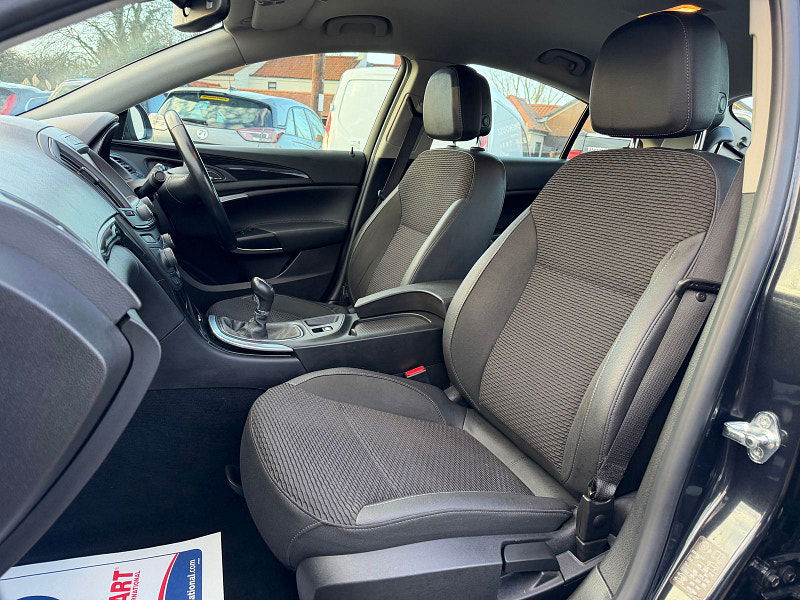 Vauxhall Insignia 2.0 CDTi ecoFLEX Tech Line Hatchback 5dr Diesel Manual Euro 5 (s/s) (140 ps) 5dr Manual 2025