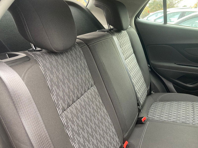 Vauxhall Mokka 1.6 CDTi ecoFLEX Exclusiv SUV 5dr Diesel Manual 2WD Euro 6 (s/s) (136 ps) 5dr Manual 2025