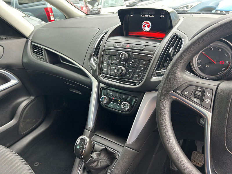 Vauxhall Zafira Tourer 1.6 CDTi ecoFLEX Tech Line MPV 5dr Diesel Manual Euro 6 (s/s) (136 ps) 5dr Manual 2025