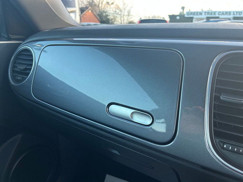 Volkswagen Beetle 1.2 TSI Design Hatchback 3dr Petrol DSG Euro 5 (105 ps) 3dr Automatic 2025