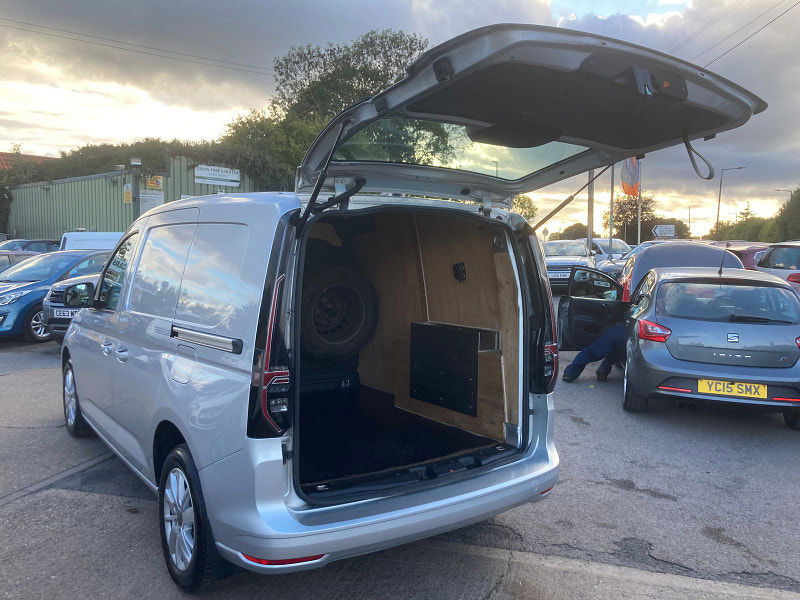 Volkswagen Caddy 2.0 TDI C20 Commerce Pro Panel Van 5dr Diesel Manual SWB Euro 6 (s/s) (102 ps) 5dr Manual 2025