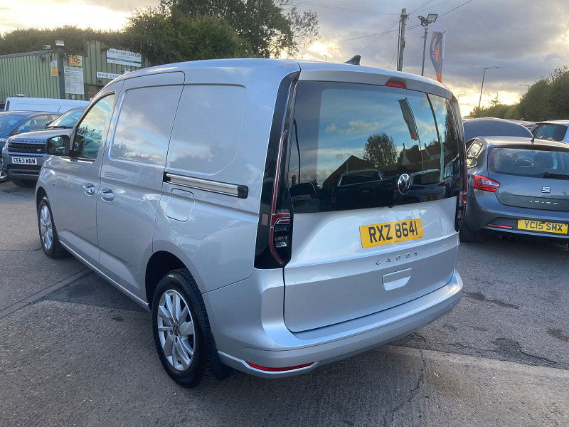 Volkswagen Caddy 2.0 TDI C20 Commerce Pro Panel Van 5dr Diesel Manual SWB Euro 6 (s/s) (102 ps) 5dr Manual 2025