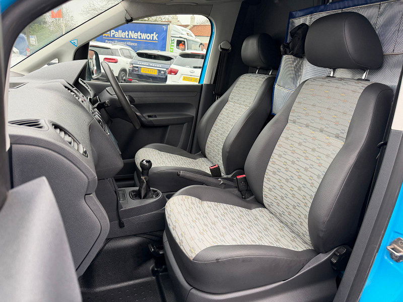 Volkswagen Caddy Maxi 1.6 TDi C20 Maxi Panel Van 5dr Diesel Manual FWD (155 g/km, 101 bhp) 5dr Manual 2026