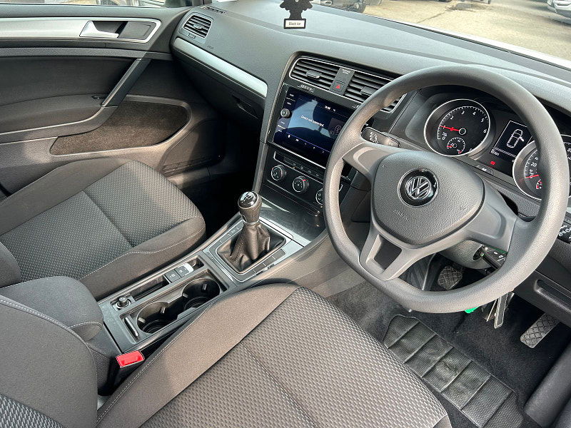 Volkswagen Golf 1.0 TSI S Hatchback 5dr Petrol Manual Euro 6 (s/s) (85 ps) 5dr Manual 2025