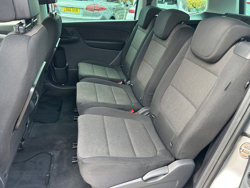 Volkswagen Sharan 2.0 TDI DPF SE MPV 5dr Diesel Manual (177 g/km, 138 bhp) 5dr Manual 2025
