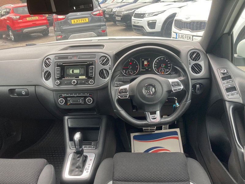 Volkswagen Tiguan 2.0 TDI BlueMotion Tech R-Line SUV 5dr Diesel DSG 4WD Euro 5 (s/s) (Nav) (177 ps) 5dr Automatic 2026