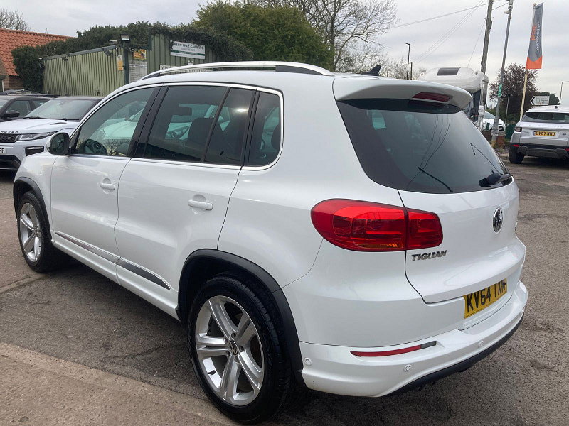 Volkswagen Tiguan 2.0 TDI BlueMotion Tech R-Line SUV 5dr Diesel DSG 4WD Euro 5 (s/s) (Nav) (177 ps) 5dr Automatic 2026
