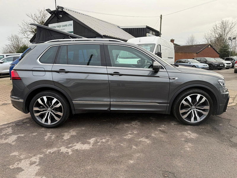 Volkswagen Tiguan 2.0 TDI R-Line SUV 5dr Diesel Manual Euro 6 (s/s) (150 ps) 5dr Manual 2024