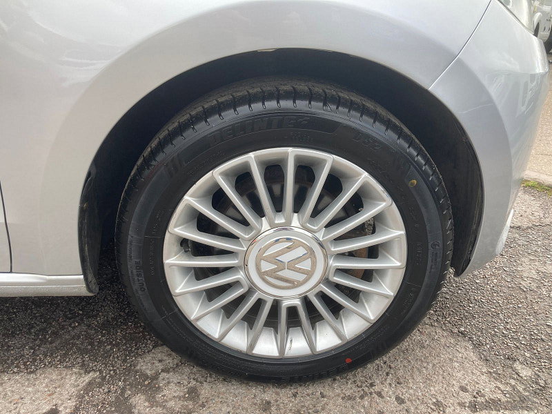 Volkswagen up! 1.0 High up! Hatchback 3dr Petrol Manual Euro 5 (75 ps) 3dr Manual 2026