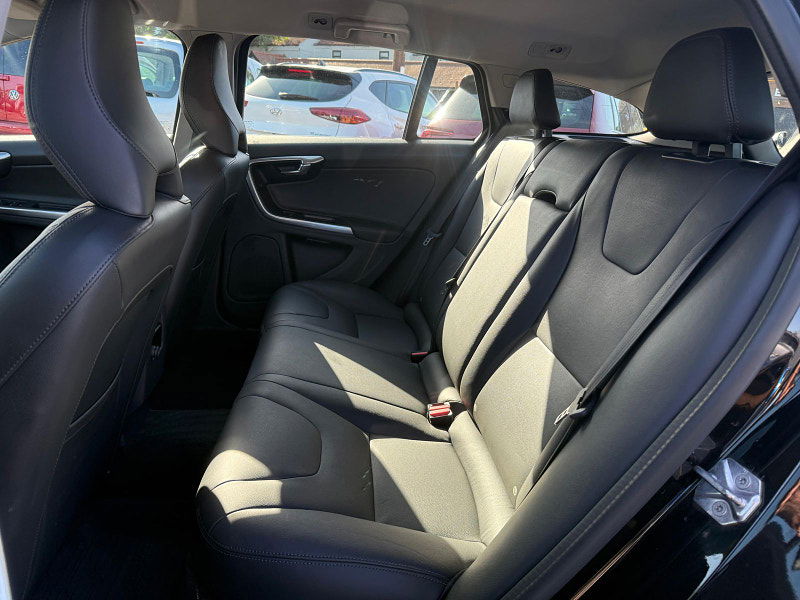Volvo V60 2.0 D3 Business Edition Estate 5dr Diesel Manual Euro 6 (s/s) (150 ps) 5dr Manual 2025