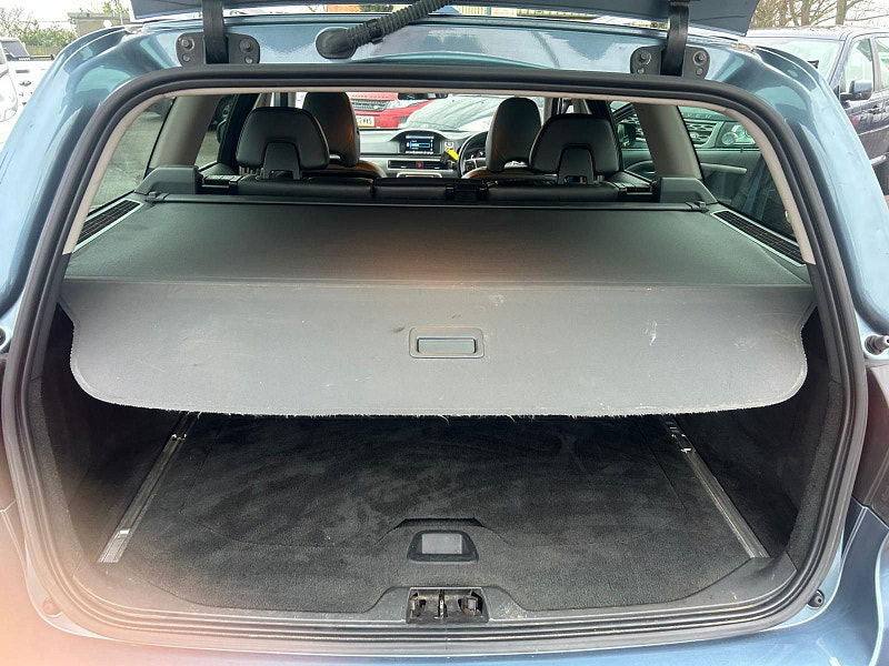 Volvo V70 2.0 D3 SE Lux Estate 5dr Diesel Manual Euro 5 (s/s) (136 ps) 5dr Manual 2026