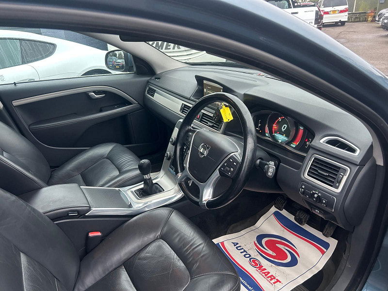 Volvo V70 2.0 D3 SE Lux Estate 5dr Diesel Manual Euro 5 (s/s) (136 ps) 5dr Manual 2026