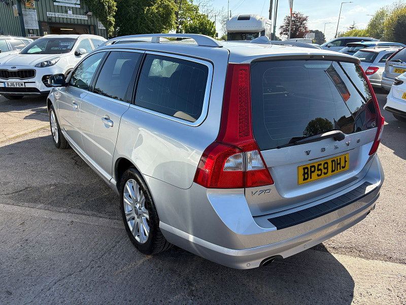 Volvo V70 2.4 D5 SE Lux Estate 5dr Diesel Manual Euro 5 (205 ps) 5dr Manual 2026