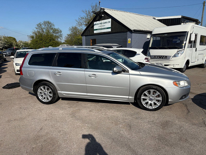 Volvo V70 2.4 D5 SE Lux Estate 5dr Diesel Manual Euro 5 (205 ps) 5dr Manual 2026