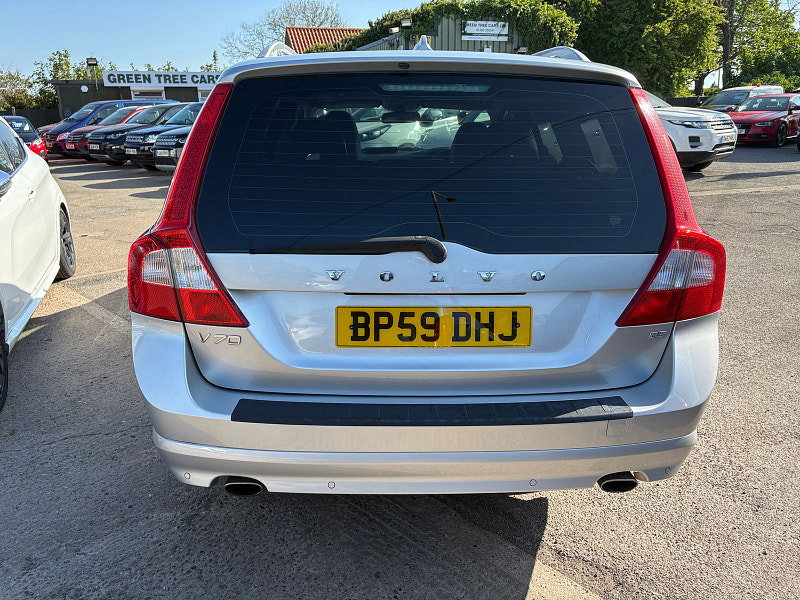 Volvo V70 2.4 D5 SE Lux Estate 5dr Diesel Manual Euro 5 (205 ps) 5dr Manual 2026