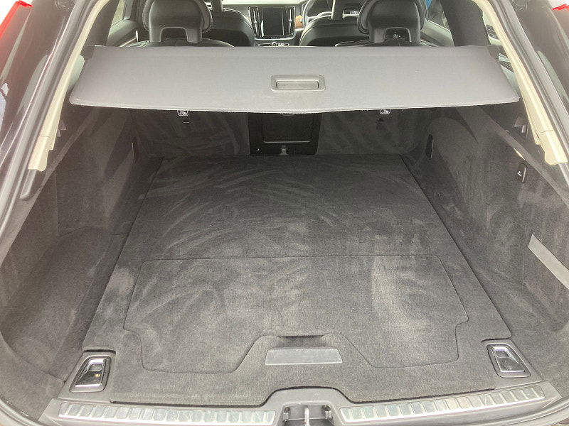 Volvo V90 2.0 D5 PowerPulse Inscription Pro Estate 5dr Diesel Auto AWD Euro 6 (s/s) (235 ps) 5dr Automatic 2025