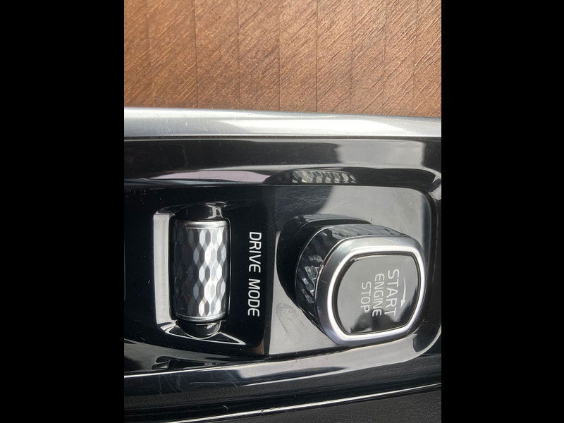 Volvo V90 2.0 D5 PowerPulse Inscription Pro Estate 5dr Diesel Auto AWD Euro 6 (s/s) (235 ps) 5dr Automatic 2025