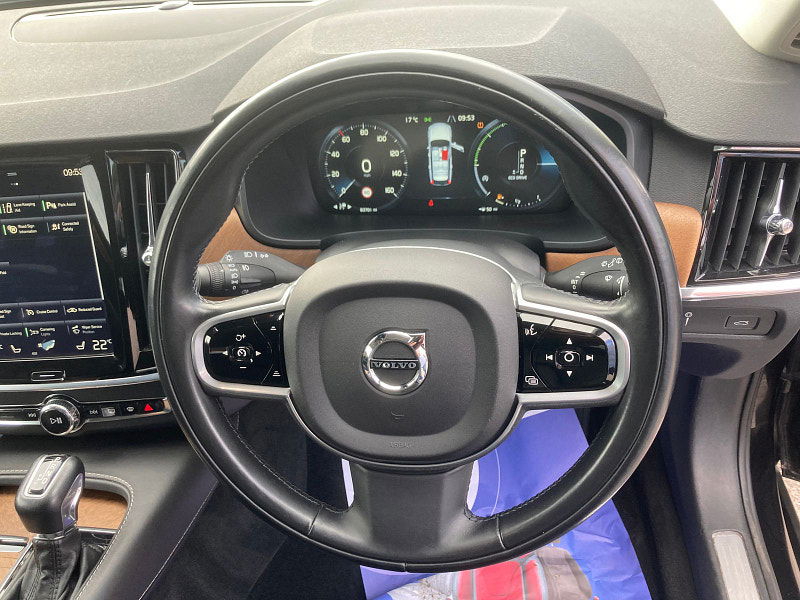 Volvo V90 2.0 D5 PowerPulse Inscription Pro Estate 5dr Diesel Auto AWD Euro 6 (s/s) (235 ps) 5dr Automatic 2025