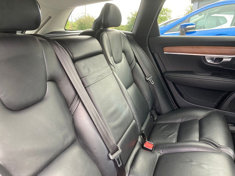 Volvo V90 2.0 D5 PowerPulse Inscription Pro Estate 5dr Diesel Auto AWD Euro 6 (s/s) (235 ps) 5dr Automatic 2025