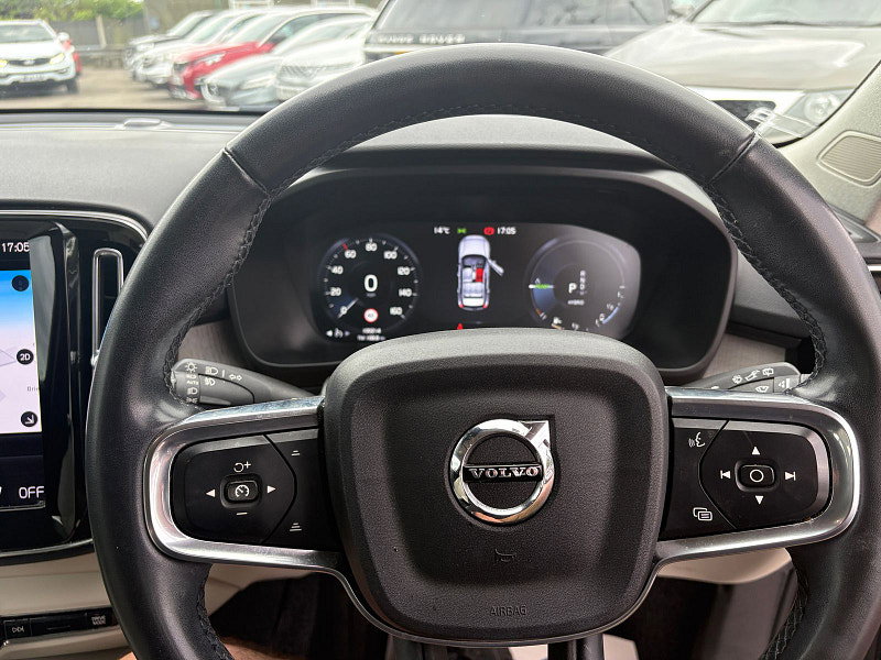 Volvo XC40 1.5h T5 Recharge 10.7kWh Ultimate Bright SUV 5dr Petrol Plug-in Hybrid Auto Euro 6 (s/s) (262 ps) 5dr Automatic 2026