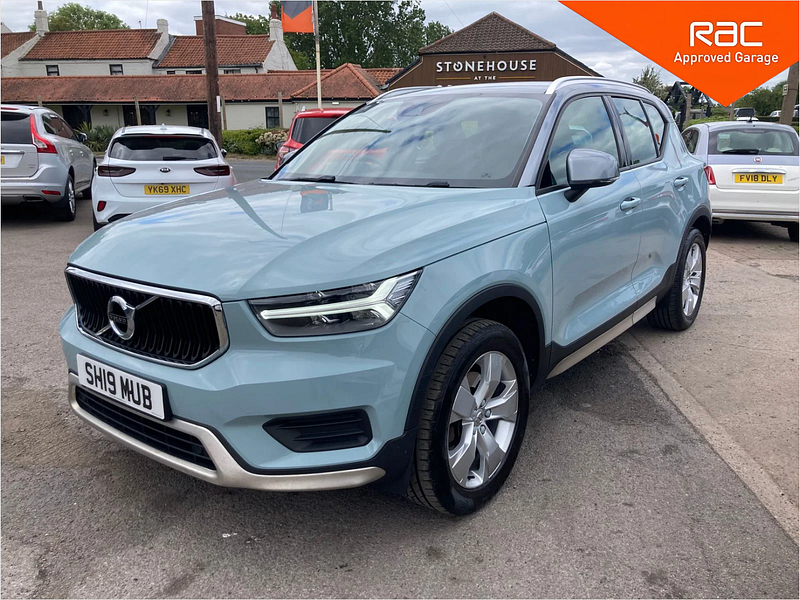 Volvo XC40 2.0 D3 Momentum SUV 5dr Diesel Auto AWD Euro 6 (s/s) (150 ps) 5dr Automatic 2026