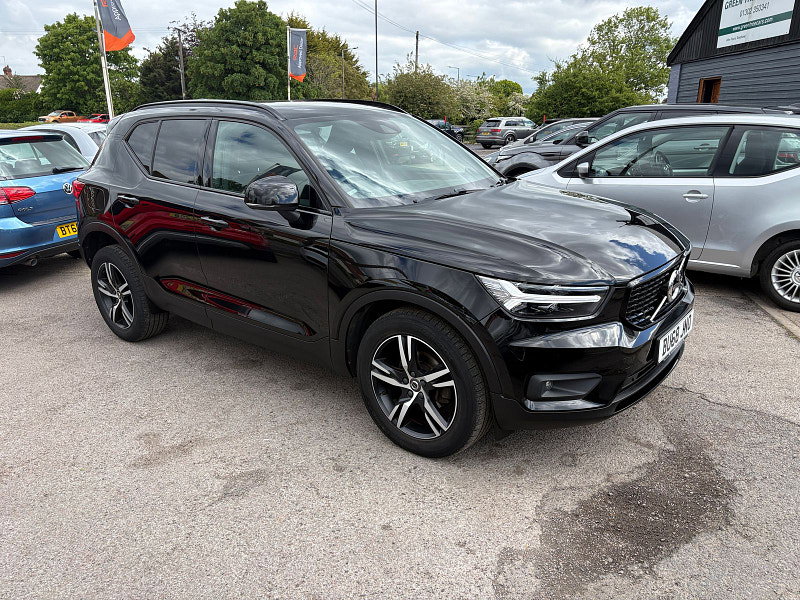 Volvo XC40 2.0 D3 R-Design SUV 5dr Diesel Manual Euro 6 (s/s) (150 ps) 5dr Manual 2026