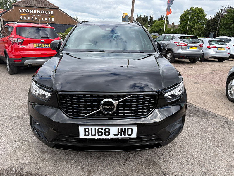 Volvo XC40 2.0 D3 R-Design SUV 5dr Diesel Manual Euro 6 (s/s) (150 ps) 5dr Manual 2026