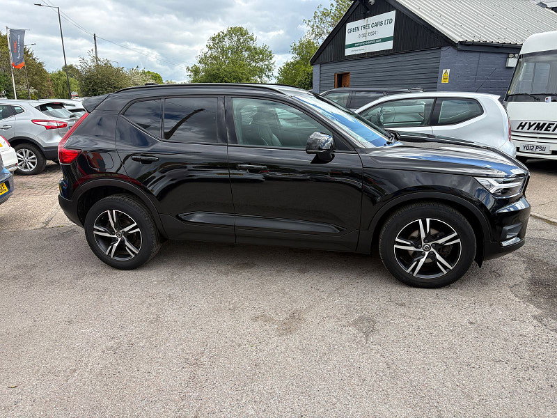 Volvo XC40 2.0 D3 R-Design SUV 5dr Diesel Manual Euro 6 (s/s) (150 ps) 5dr Manual 2026