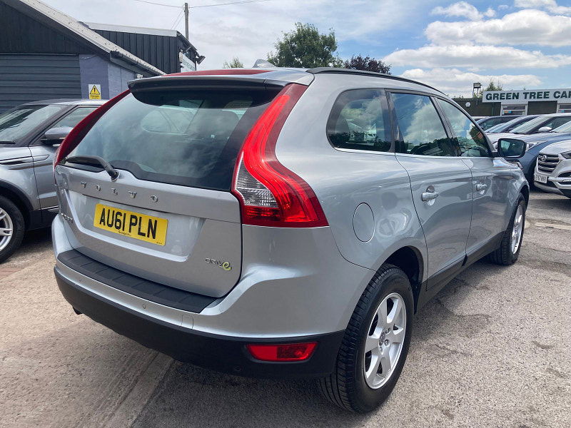 Volvo XC60 2.0 D3 DRIVe SE SUV 5dr Diesel Manual Euro 5 (s/s) (163 ps) 5dr Manual 2025