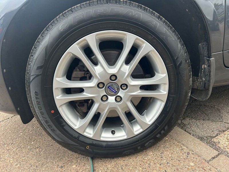 Volvo XC60 2.0 D4 SE Lux Nav SUV 5dr Diesel Manual Euro 6 (s/s) (181 ps) 5dr Manual 2025