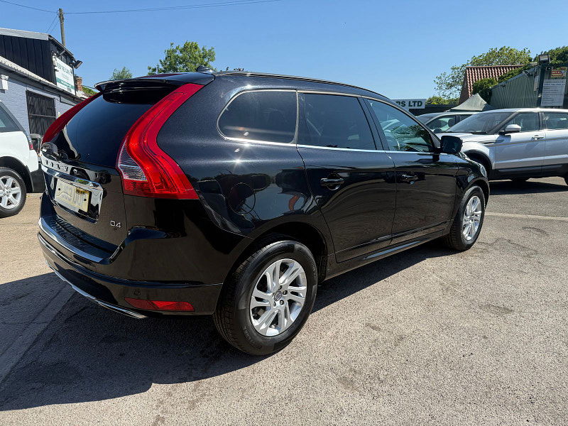 Volvo XC60 2.0 D4 SE SUV 5dr Diesel Manual Euro 6 (s/s) (181 ps) 5dr Manual 2025