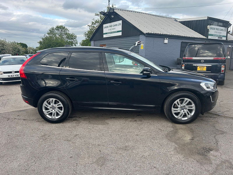 Volvo XC60 2.0 D4 SE SUV 5dr Diesel Manual Euro 6 (s/s) (181 ps) 5dr Manual 2025