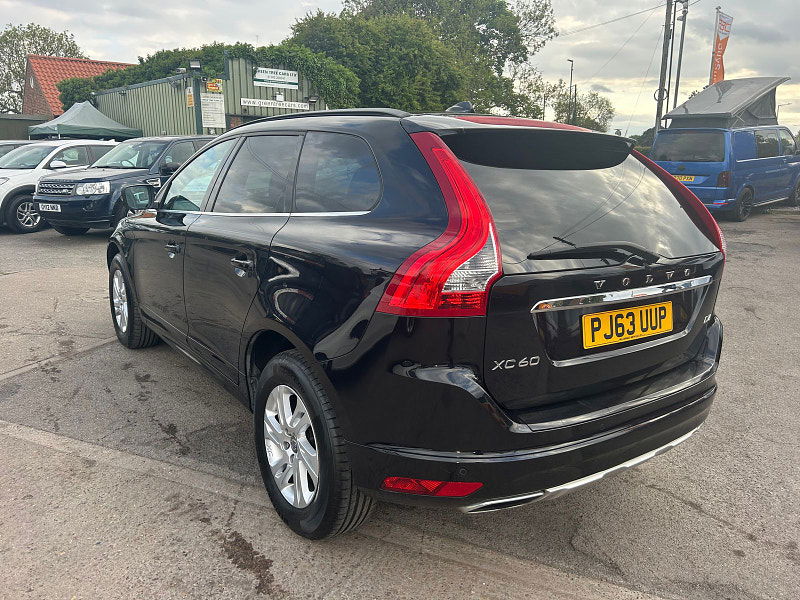 Volvo XC60 2.0 D4 SE SUV 5dr Diesel Manual Euro 6 (s/s) (181 ps) 5dr Manual 2025