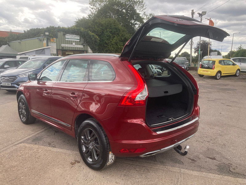 Volvo XC60 2.4 D4 SE Lux Nav SUV 5dr Diesel Auto AWD Euro 6 (s/s) (190 ps) 5dr Automatic 2025