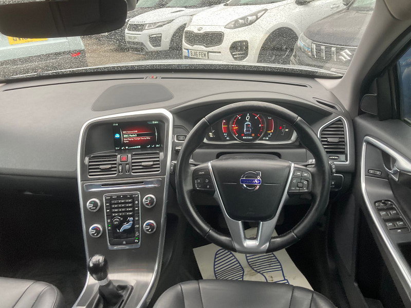 Volvo XC60 2.4 D5 SE Lux Nav SUV 5dr Diesel Manual AWD Euro 6 (s/s) (220 ps) 5dr Manual 2026