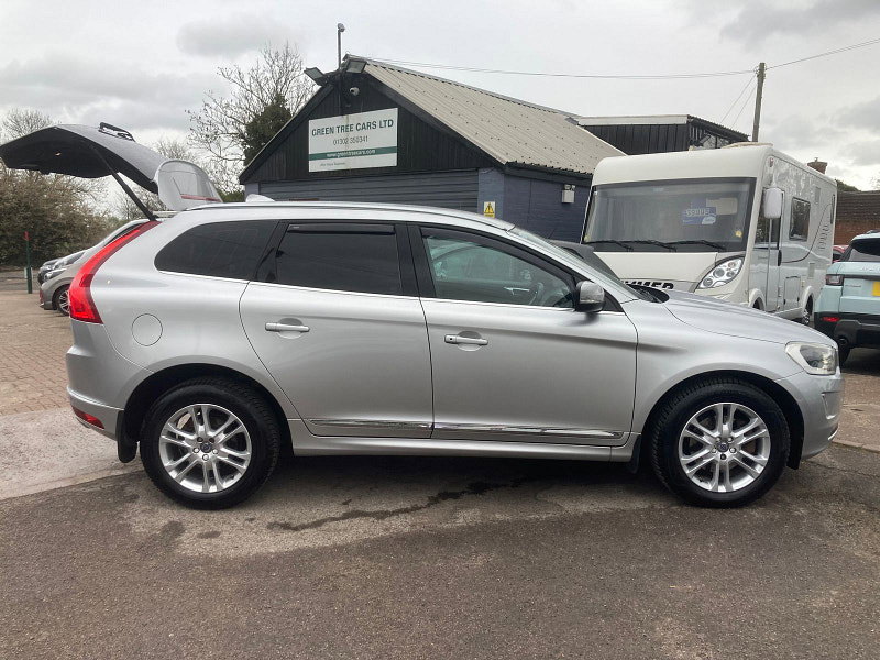 Volvo XC60 2.4 D5 SE Lux Nav SUV 5dr Diesel Manual AWD Euro 6 (s/s) (220 ps) 5dr Manual 2026