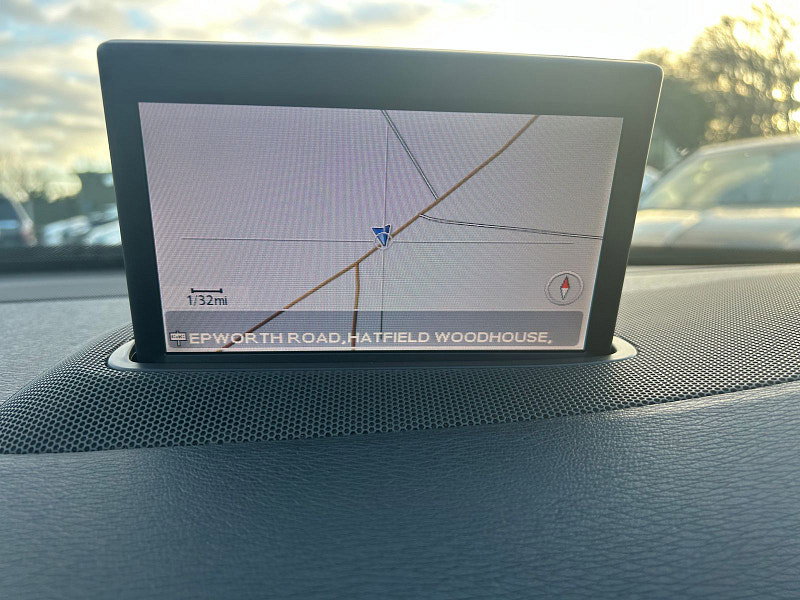 Volvo XC70 2.4 D5 SE Lux Estate 5dr Diesel Geartronic AWD Euro 5 (205 ps) 5dr Automatic 2026