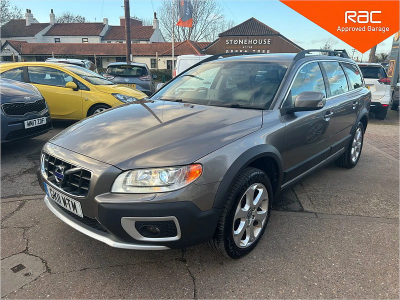 Volvo XC70 2.4 D5 SE Lux Estate 5dr Diesel Geartronic AWD Euro 5 (205 ps) 5dr Automatic 2026