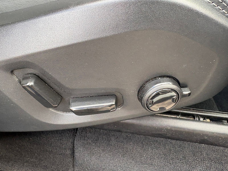 Volvo XC90 2.0 B5 MHEV Momentum Pro SUV 5dr Diesel Hybrid Auto 4WD Euro 6 (s/s) (235 ps) 5dr Automatic 2026