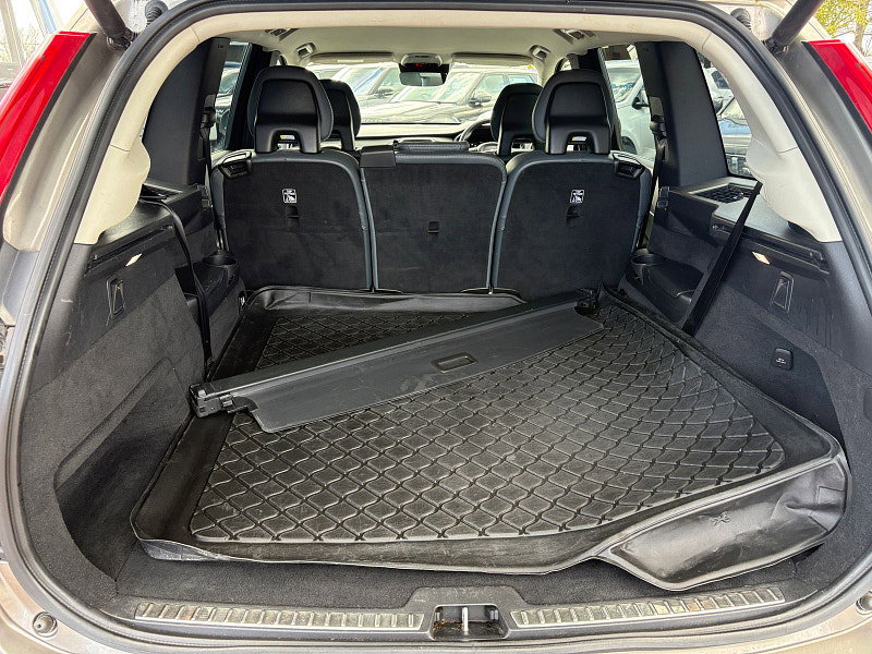 Volvo XC90 2.0 B5 MHEV Momentum Pro SUV 5dr Diesel Hybrid Auto 4WD Euro 6 (s/s) (235 ps) 5dr Automatic 2026